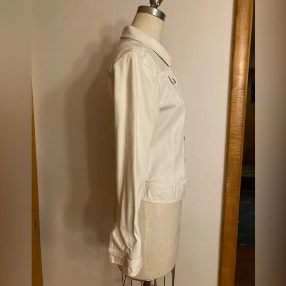 GAP Optic White Denim Trucker Jacket Monogram Coastal Cowgirl Western Rodeo - Picture 11 of 13